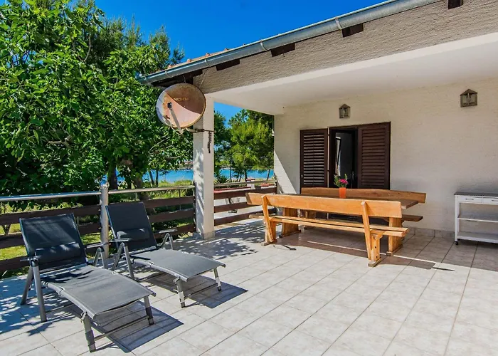 Kurta By Interhome بيت للعطل